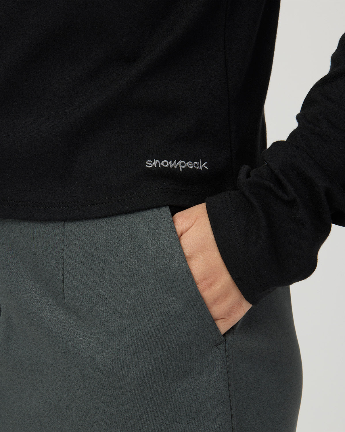 Stain Repellent Women's L/S Pullover