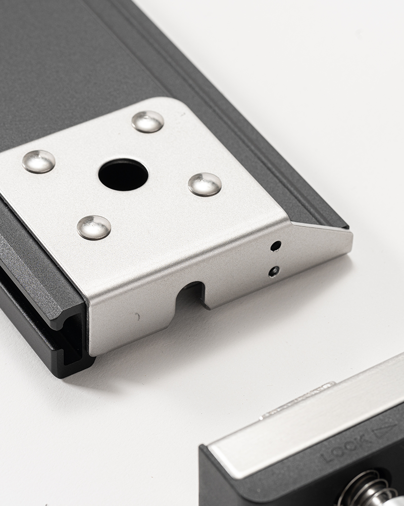 Collapsible IGT 3 Unit Rails